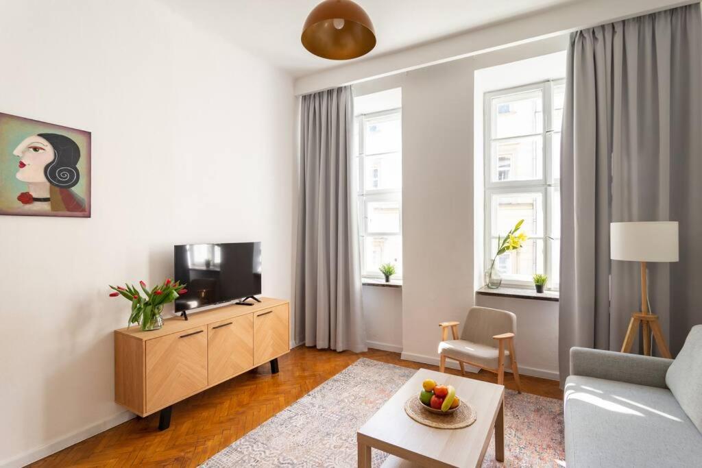 Royal Route Apartment Fully Equipped Krasków Exterior foto